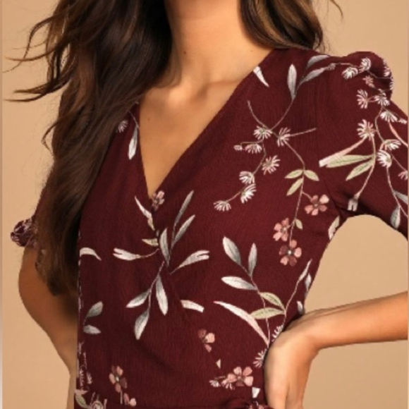 Lulus Burgundy Floral Wrap Maxi Dress High Low Flutter Sleeve Size XL - Picture 3 of 8